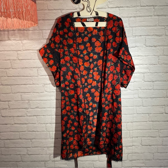 🎈SOLD 💔Vintage Robe LA II Rose Metallic Roses Beautiful Silk Robe Lace Detail - Picture 14 of 16